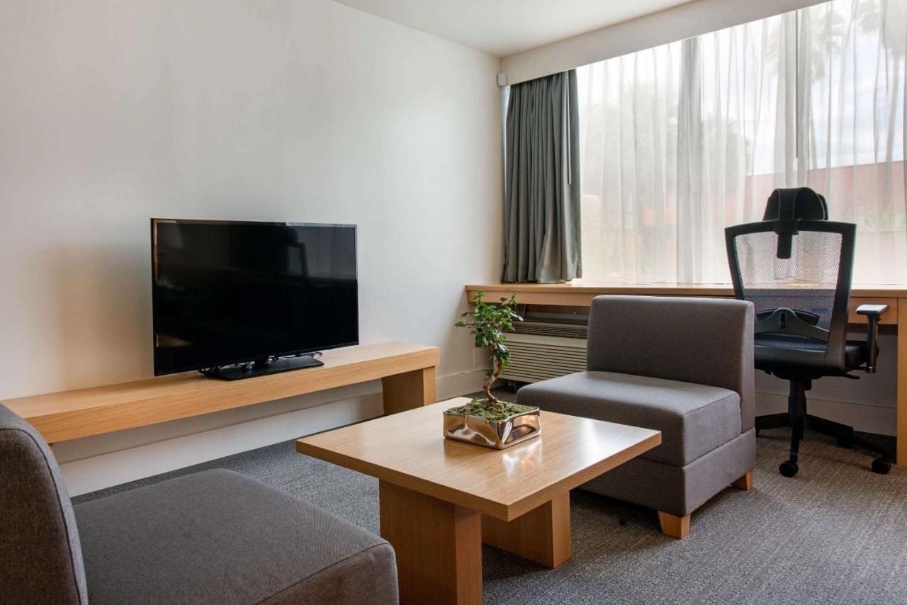 West Wing Hotel, Ascend Hotel Collection Tampa Extérieur photo